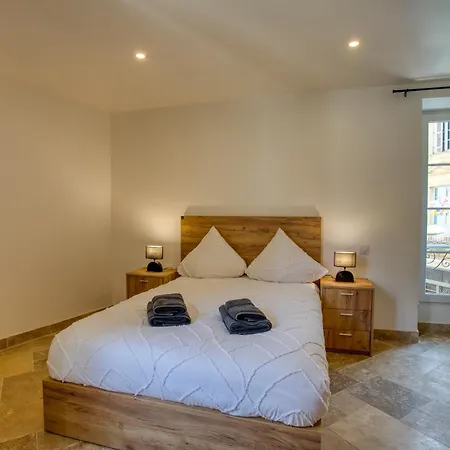 2 Pieces, Centre Historique, Sarladina * Sarlat-la-Canéda