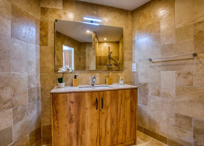 Apartment 2 Pieces, Centre Historique, 