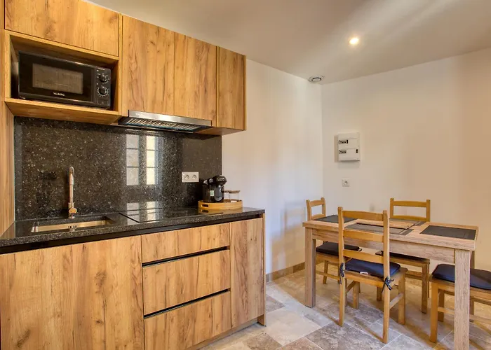 2 Pieces, Centre Historique, 